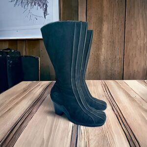 Timberland Women’s Uptown Tall Black Nubuck‎ Leather Boots Style 98367 Size 6M